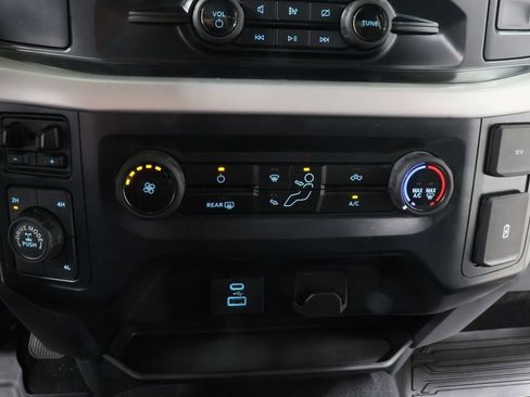 Used 2023 Ford F150 XLT w/ XTR Package image 10