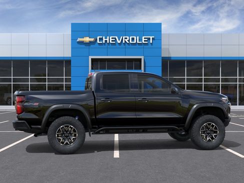 New 2026 Chevrolet Colorado ZR2 w/ Technology Package AWD/4WD image 29