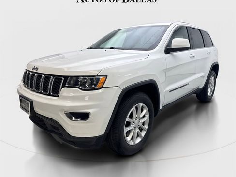 Used 2022 Jeep Grand Cherokee Laredo E AWD/4WD image 2