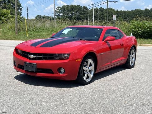 Used 2011 Chevrolet Camaro LT RWD image 2