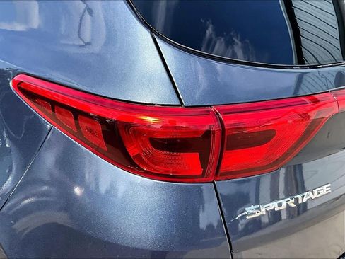 Used 2017 Kia Sportage LX AWD/4WD image 28