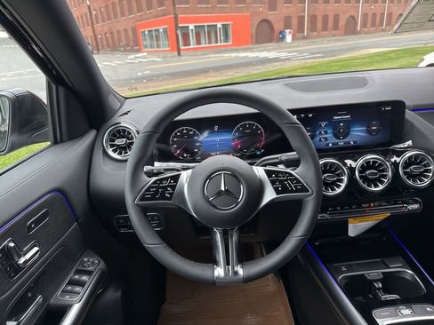 New 2026 Mercedes-Benz GLA 250 4MATIC image 24