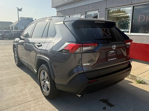 Used 2023 Toyota RAV4 XLE AWD/4WD image 4