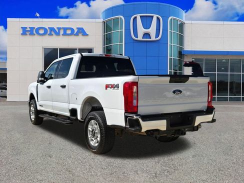 Used 2025 Ford F250 XLT w/ FX4 Off-Road Package image 4