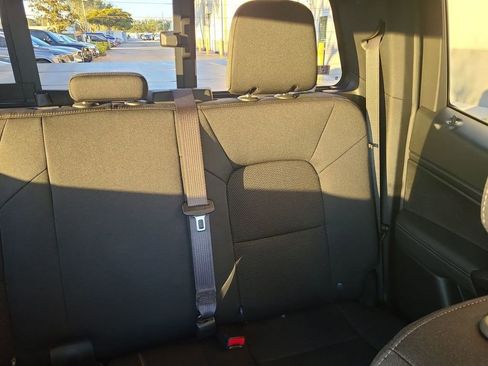 Used 2024 GMC Canyon Elevation w/ Convenience Package image 6