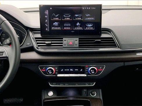 Certified 2023 Audi Q5 2.0T Premium w/ Convenience Package image 6