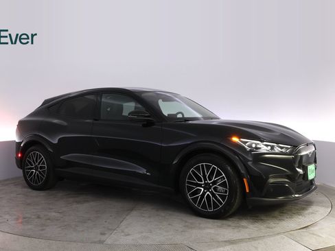 Used 2025 Ford Mustang Mach-E Premium AWD/4WD image 14