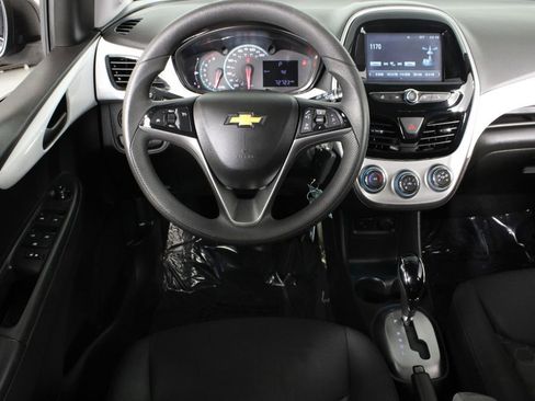 Used 2018 Chevrolet Spark LT image 6