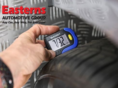 Used 2025 Ford Mustang Premium image 27