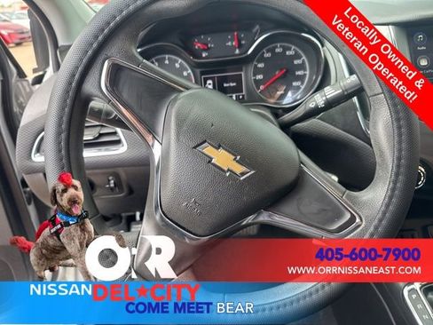 Used 2019 Chevrolet Cruze LS FWD image 23