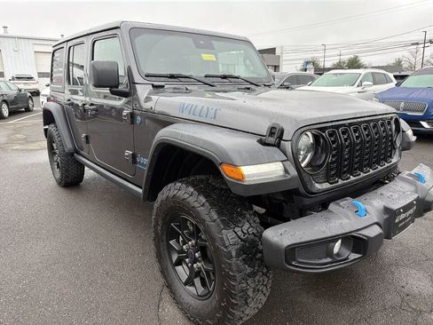 Used 2024 Jeep Wrangler Unlimited image 8