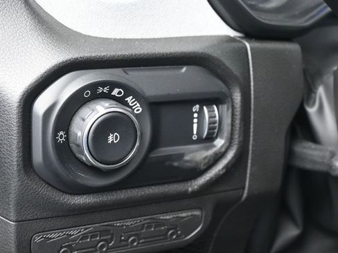 Used 2024 Jeep Wrangler Sport S image 14