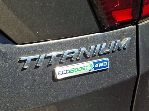 Used 2019 Ford Escape Titanium AWD/4WD image 4