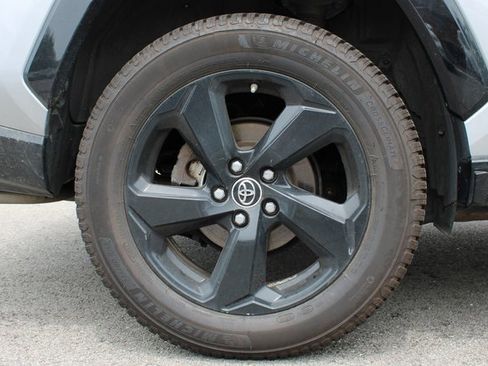 Used 2019 Toyota RAV4 XSE image 41