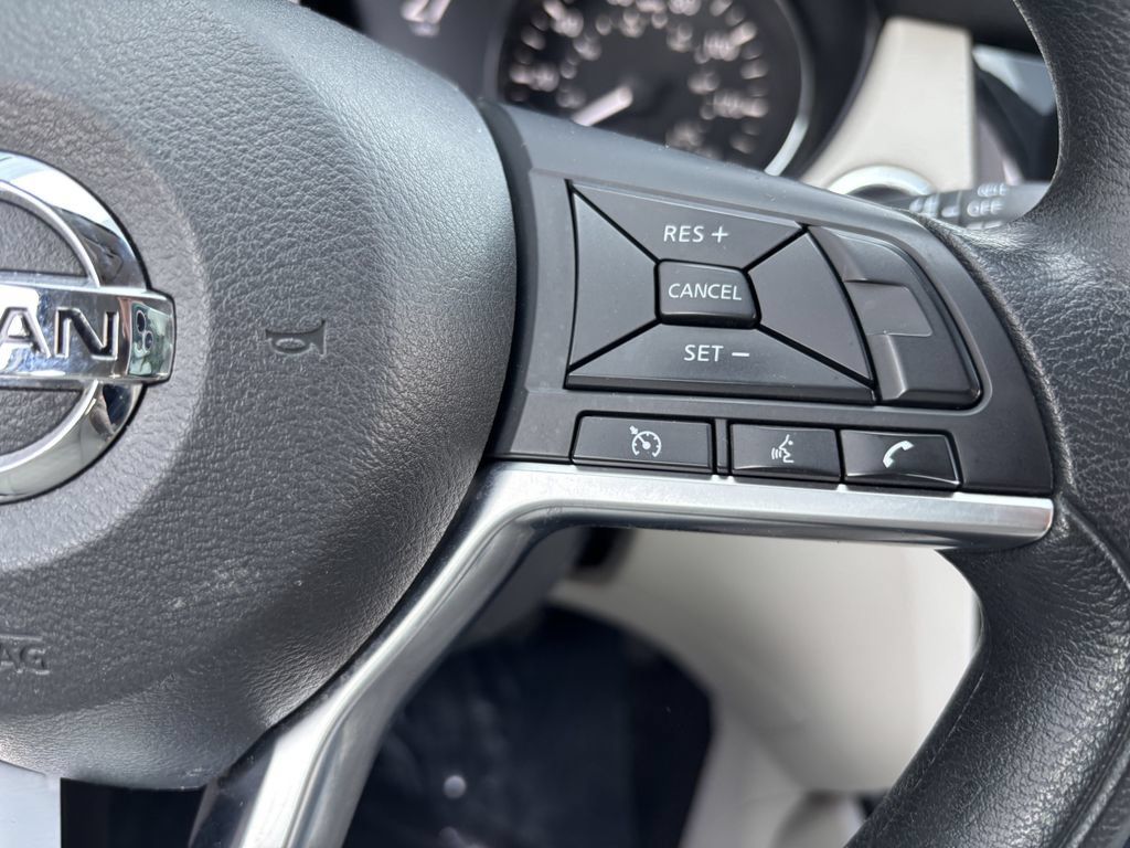 Used 2019 Nissan Rogue Sport SV AWD/4WD image 15