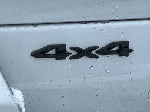 New 2026 Jeep Grand Cherokee Altitude AWD/4WD image 2