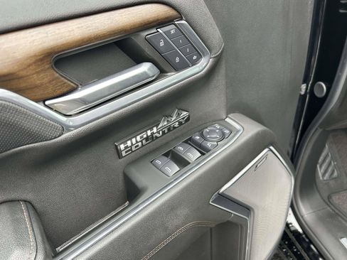 Used 2024 Chevrolet Silverado 1500 High Country w/ Midnight Edition image 19
