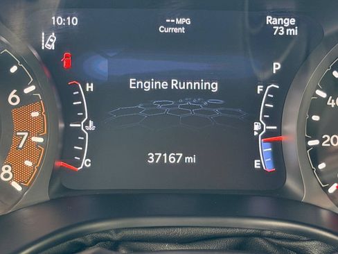 Used 2025 Jeep Compass Latitude w/ Sun & Sound Group AWD/4WD image 24