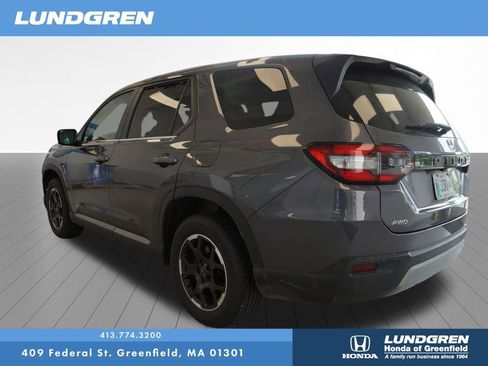 Used 2025 Honda Pilot EX-L image 6