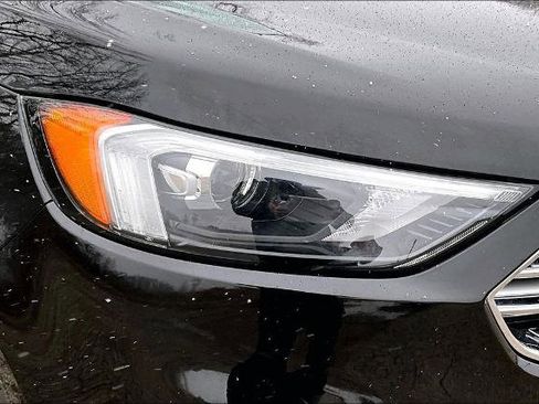 Certified 2022 Ford Edge SEL w/ Convenience Package image 28