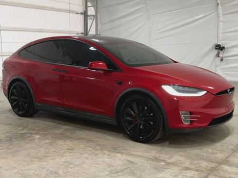 Used 2017 Tesla Model X P100D image 2