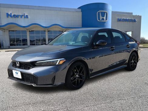 Used 2025 Honda Civic Sport image 2