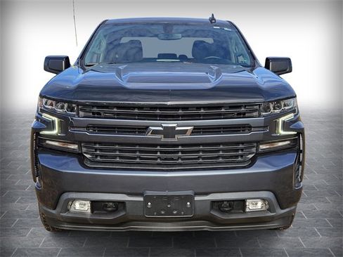 Used 2021 Chevrolet Silverado 1500 RST image 2
