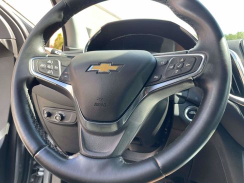 Used 2024 Chevrolet Equinox LT w/ LPO, Floor Liner Package FWD image 17