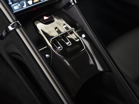 Used 2021 Ferrari Roma RWD image 38