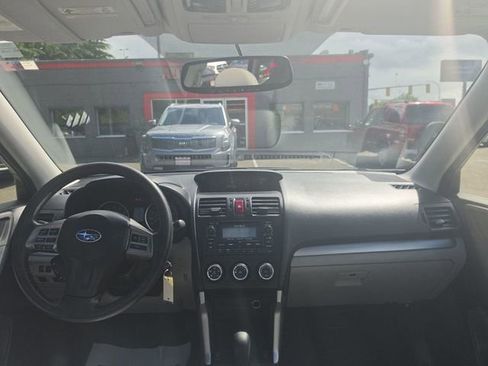 Used 2015 Subaru Forester 2.5i Premium w/ All-Weather Package AWD/4WD image 29