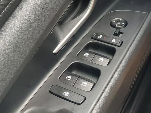 Used 2024 Hyundai Elantra SEL w/ Convenience Package image 24