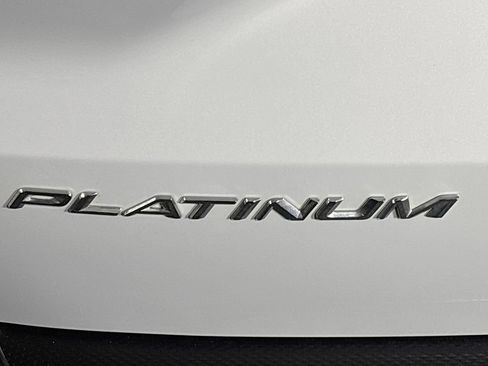 Used 2025 Ford Escape Platinum AWD/4WD image 24