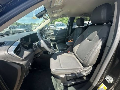 Used 2024 Buick Encore GX Preferred AWD/4WD image 21