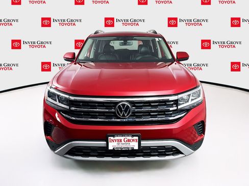 Used 2022 Volkswagen Atlas SE image 2