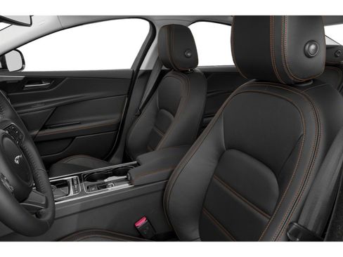 Used 2019 Jaguar XE Premium RWD image 63
