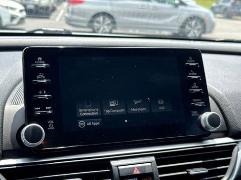 Used 2018 Honda Accord Sport image 19