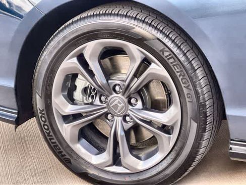 Used 2026 Honda Accord EX-L image 9