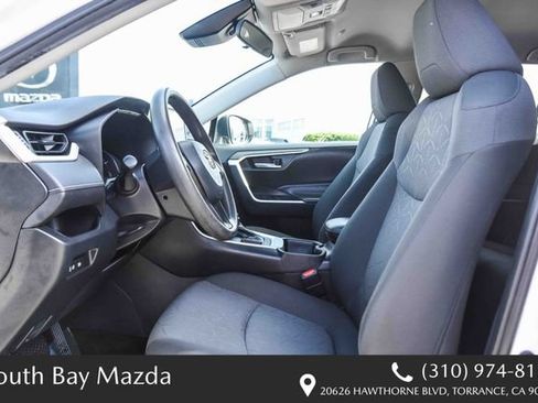 Used 2023 Toyota RAV4 XLE FWD image 17