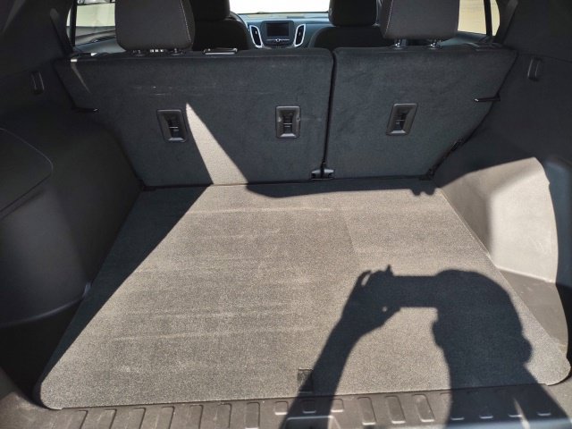 Used 2024 Chevrolet Equinox LT FWD image 18