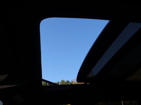 Used 2022 BMW X5 xDrive45e w/ M Sport Package image 27