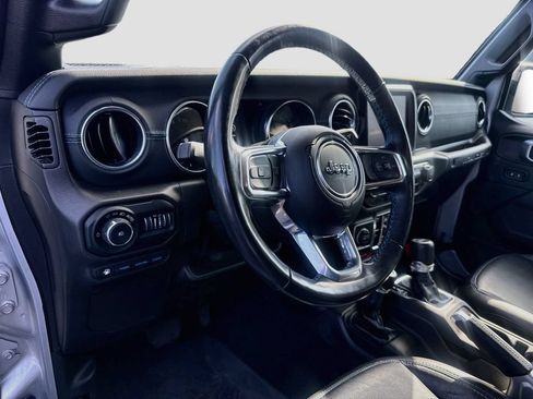Used 2022 Jeep Wrangler Unlimited Rubicon 4xe w/ Cold Weather Group AWD/4WD image 10