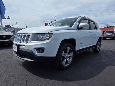 Used 2015 Jeep Compass High Altitude AWD/4WD image 3