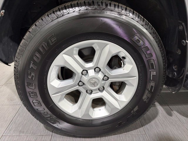 Used 2019 Toyota 4Runner SR5 Premium AWD/4WD image 22