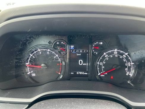Used 2023 Toyota 4Runner SR5 AWD/4WD image 7