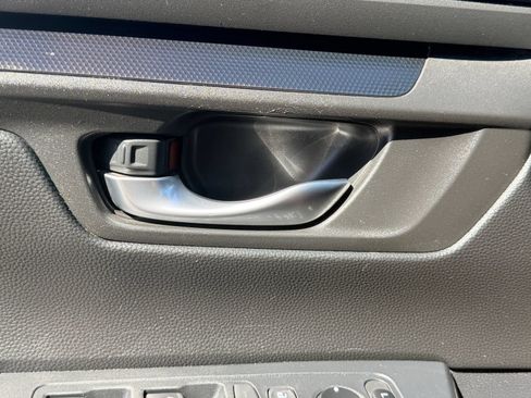 Used 2025 Honda CR-V LX image 20