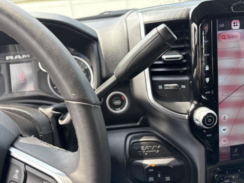 Used 2025 RAM 2500 Big Horn AWD/4WD image 23