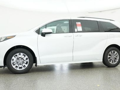 New 2026 Toyota Sienna XLE
