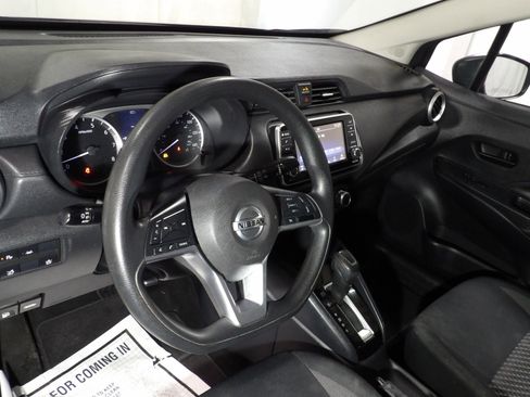 Used 2020 Nissan Versa S image 9