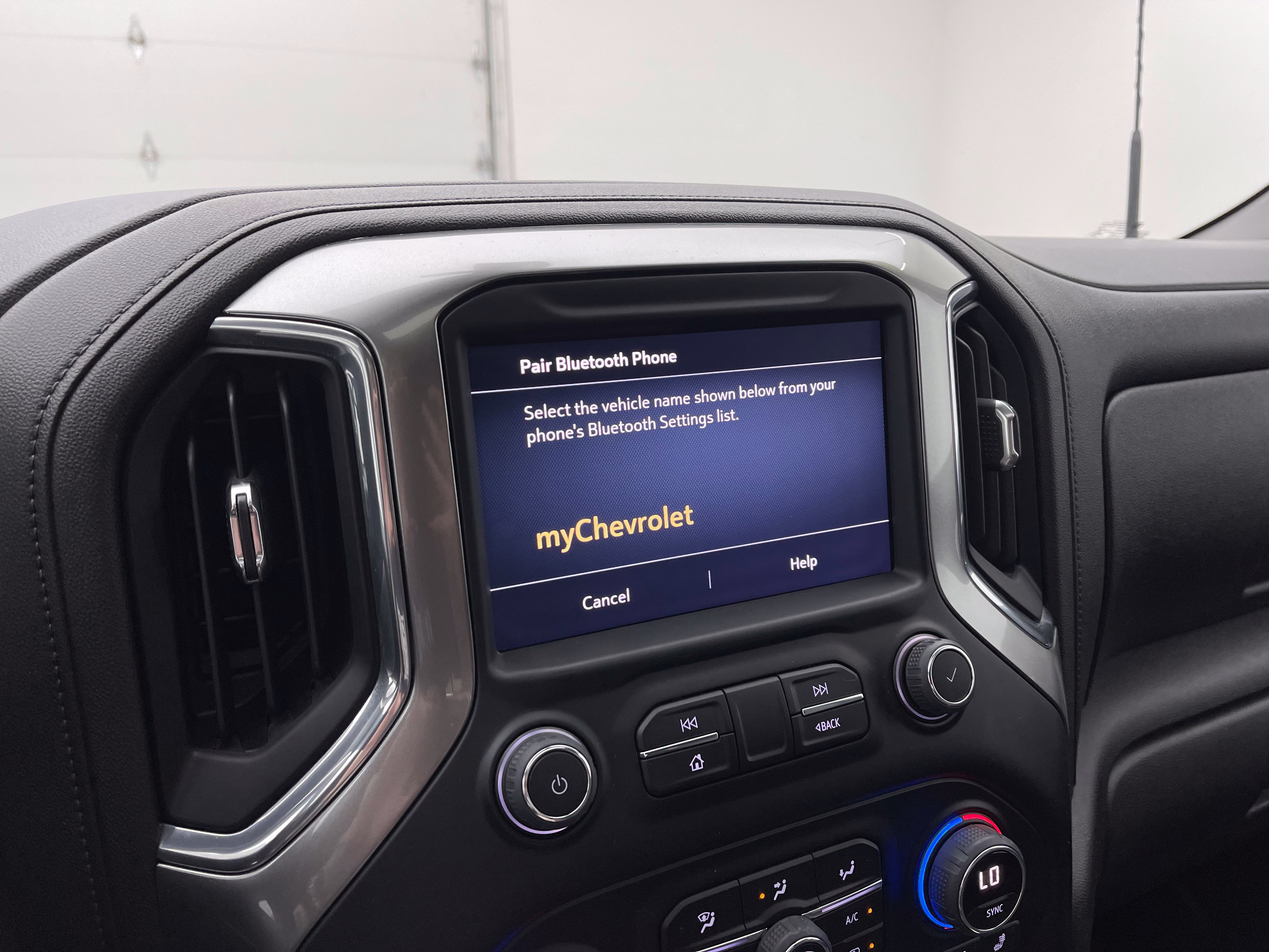 Used 2022 Chevrolet Silverado 3500 LTZ w/ LTZ Convenience Package AWD/4WD image 27