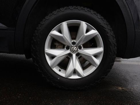 Used 2019 Volkswagen Atlas S image 44